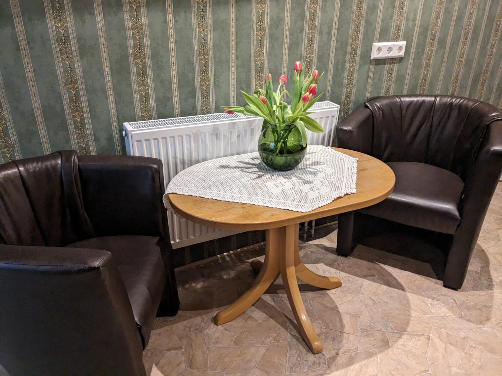 Altes Haeusle Am Waschbach Anno 1625 Und Doppelzimmer Apartment