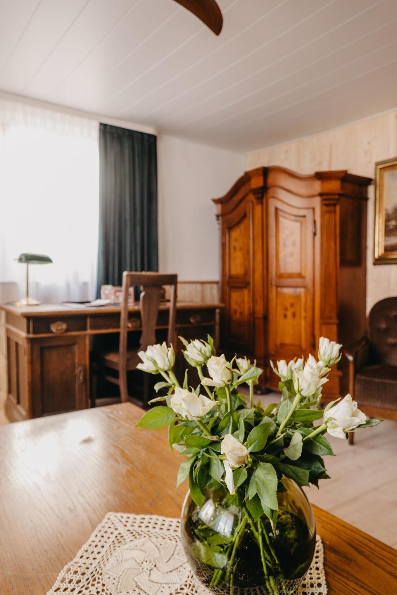 Altes Haeusle Am Waschbach Anno 1625 Und Doppelzimmer Edenkoben
